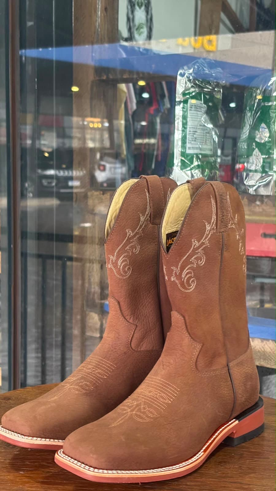 Bota impermeável de couro